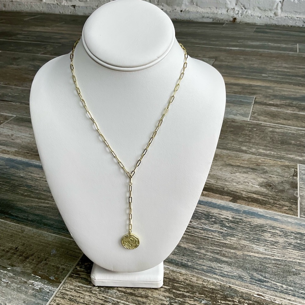 Gold Chain Necklace with Pendant